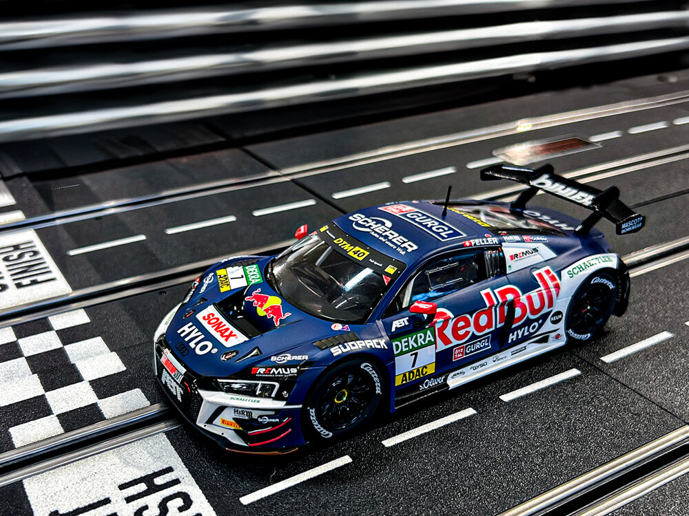 Coche De Carreras Slot Lamborghini Huracán GT3 Evo II ABT Motorsport | Escala 1:43 | Carrera GO!!! | Para Niños +6 Años | Licencia Oficial DTM